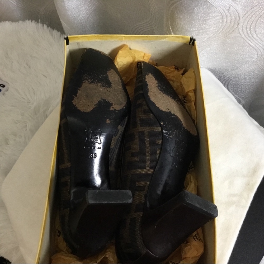 Fendi Brown FF Logo Square-Toe Slip-On Heels - Picture 13 of 15